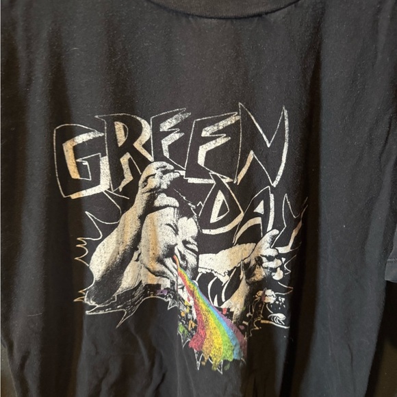 Men’s Pacifica Green Day Black Tee with Graphic - Picture 2 of 4